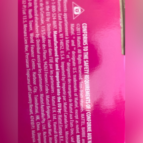 Raquelle Style Barbie Doll - Glam - Picture 15 of 15